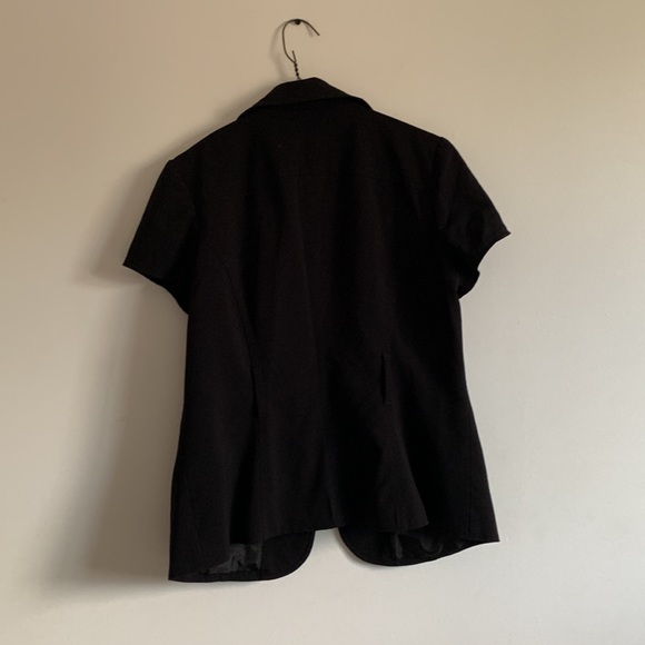 8 | Rickis Black Short Sleeve Blazer - Picture 2 of 4